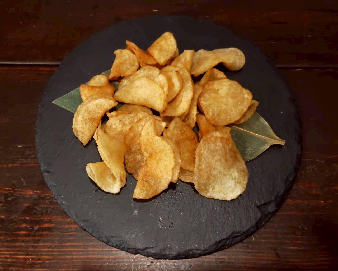 【岡山鬼燻】燻製堅めなチップス